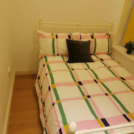 Lovely Spacious Room Near Train Station And University Dallington  Exterior photo